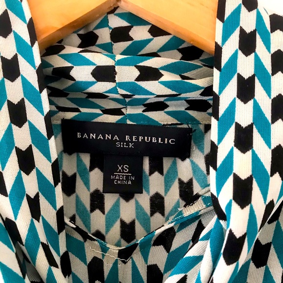 Banana Republic Silk Patterned Blouse XS - Picture 4 of 6